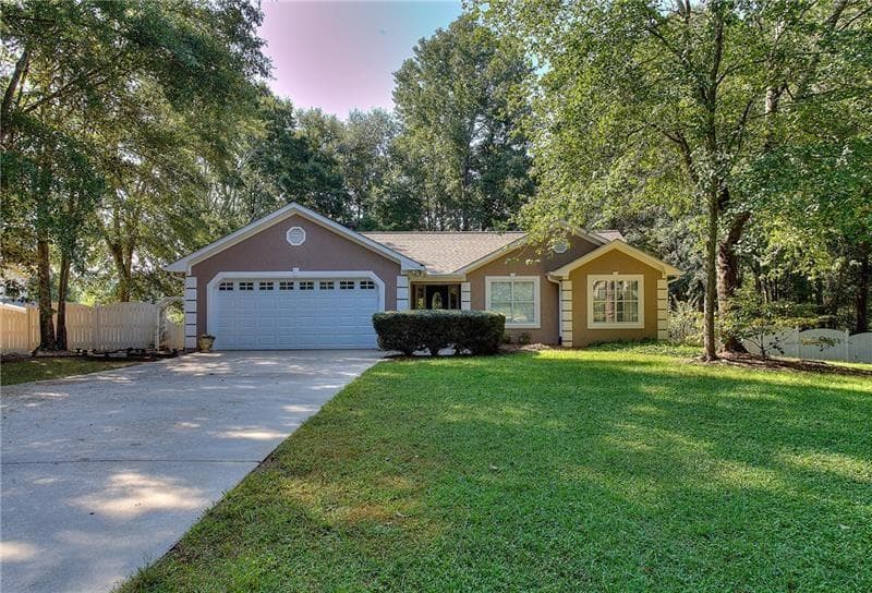3 bedroom, 2 bathroom, 1,707 sq ft single family residence for sale at 326 Cedar Ridge Drive, Braselton, GA 30517 — photo 1 of 28