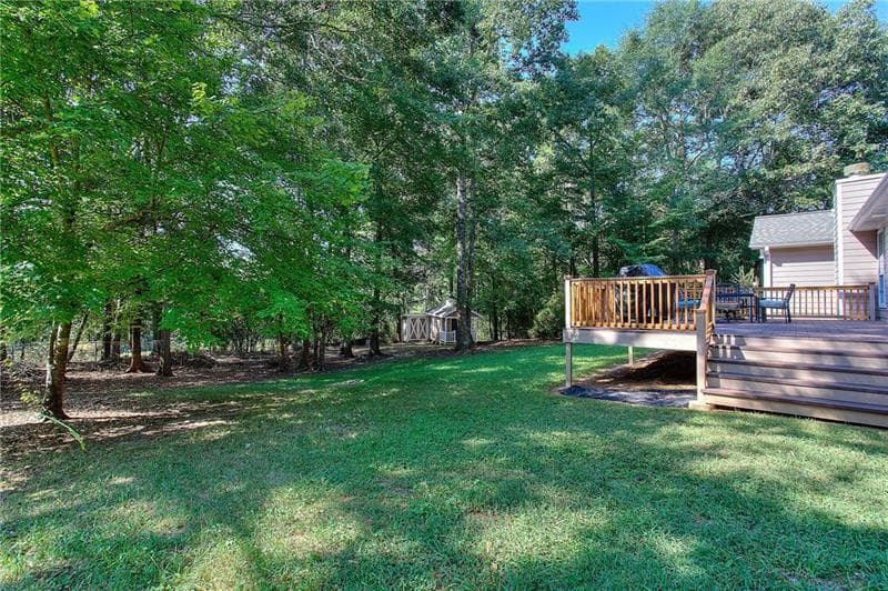 3 bedroom, 2 bathroom, 1,707 sq ft single family residence for sale at 326 Cedar Ridge Drive, Braselton, GA 30517 — photo 4