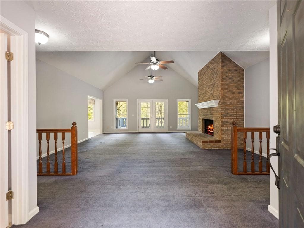 3 bedroom, 4 bathroom, 2,509 sq ft single family residence under contract at 2982 Rivercrest Drive, Gainesville, GA 30507 — photo 2