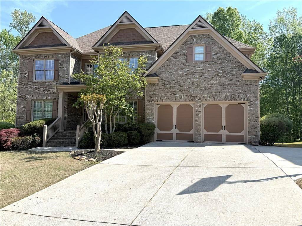 6 bedroom, 6 bathroom, 5,182 sq ft single family residence under contract at 970 Gardiner Circle, Suwanee, GA 30024 — photo 2
