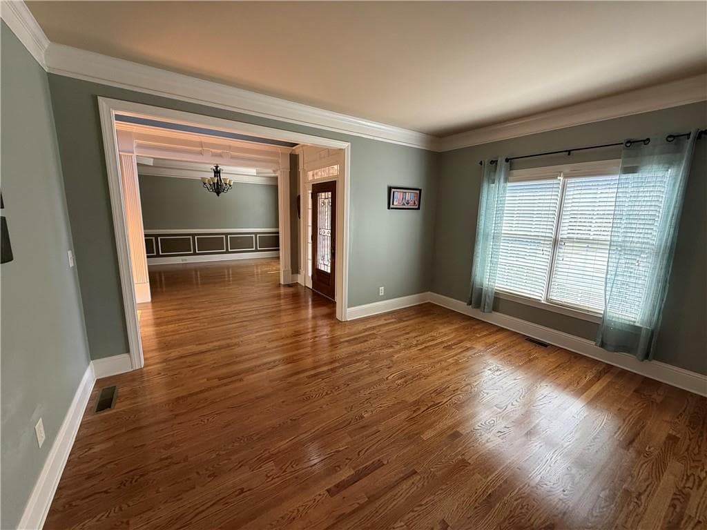 6 bedroom, 6 bathroom, 5,182 sq ft single family residence under contract at 970 Gardiner Circle, Suwanee, GA 30024 — photo 9