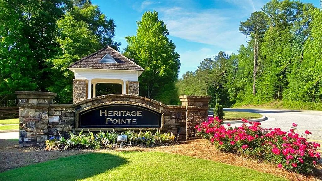 5 bedroom, 4 bathroom, 2,929 sq ft single family residence under contract at 75 Townsend Drive, Senoia, GA 30276 — photo 3