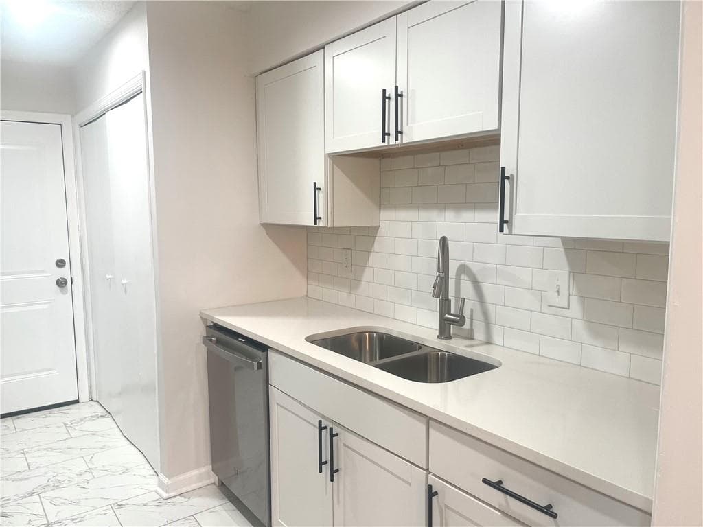 3 bedroom, 2 bathroom, 1,628 sq ft condominium for rent at 3078 Parc Lorraine, Lithonia, GA 30038 for $1,600 a month — photo 9