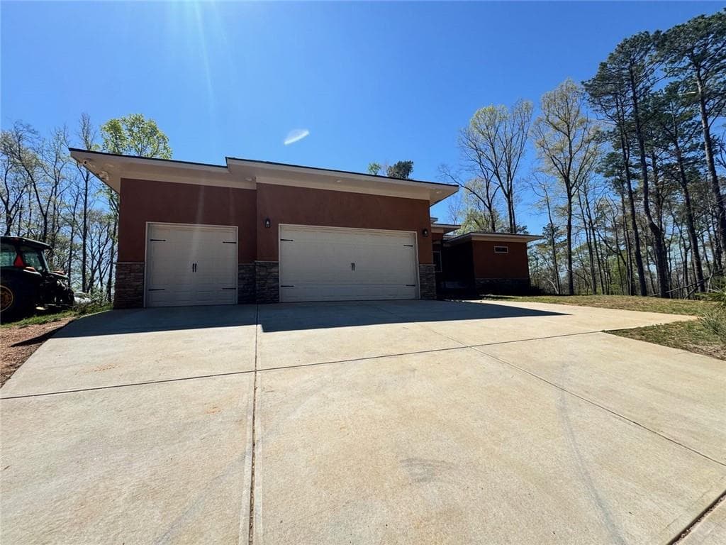 5 bedroom, 6 bathroom, 4,561 sq ft single family residence for sale at 4285 State Rte 166, Douglasville, GA 30135 — photo 3
