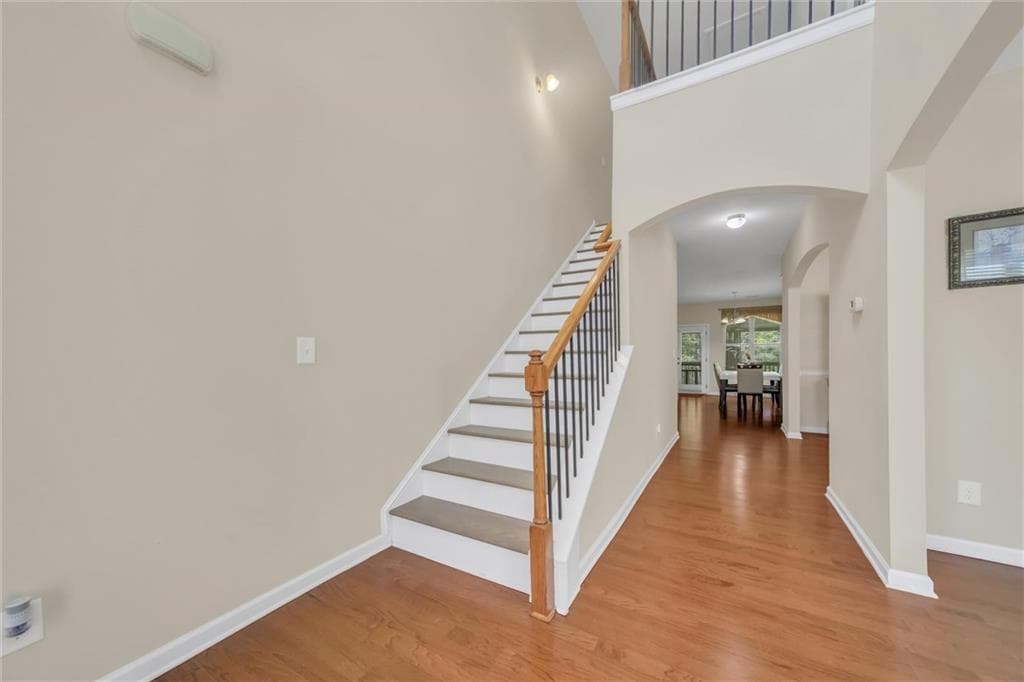 6 bedroom, 4 bathroom, 5,125 sq ft single family residence for sale at 5220 Breckinrigde Lane, Cumming, GA 30040 — photo 2