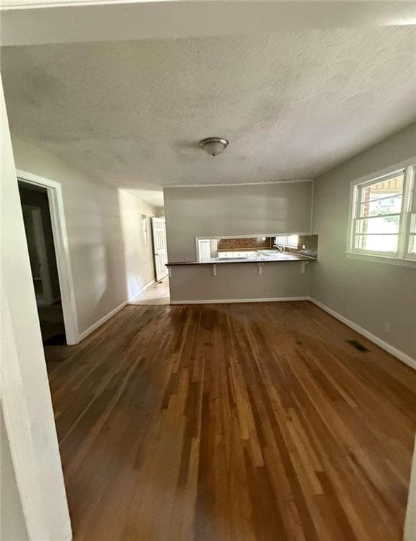 3 bedroom, 2 bathroom, 1,712 sq ft single family residence for sale at 7205 Lakeview Drive, Covington, GA 30014 — photo 7