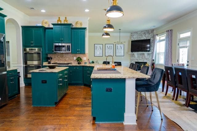 6 bedroom, 5 bathroom, 6,024 sq ft single family residence for sale at 980 Donegal Drive, Locust Grove, GA 30248 — photo 10