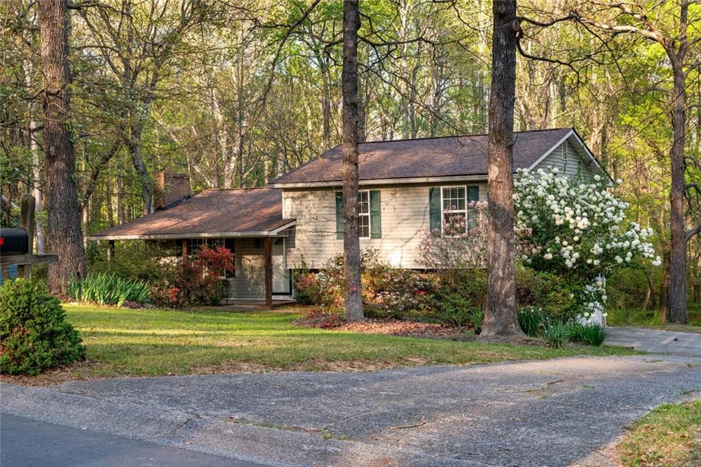 3 bedroom, 2 bathroom, 1,326 sq ft single family residence sold at 516 Teague, Kennesaw, GA 30152