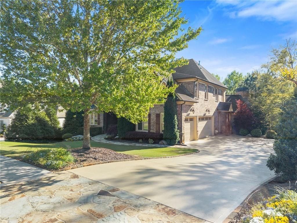 5 bedroom, 6 bathroom, 6,112 sq ft single family residence for sale at 5811 Yoshino Cherry Lane, Braselton, GA 30517 — photo 9
