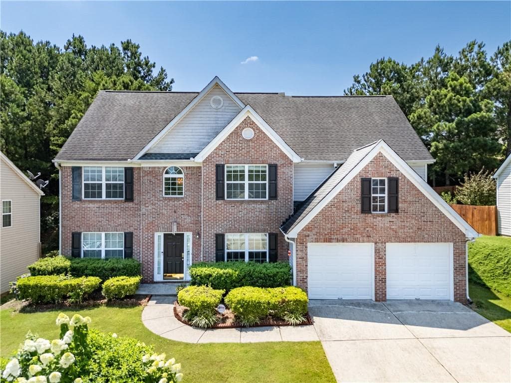 5 bedroom, 3 bathroom, 2,740 sq ft single family residence for sale at 665 Roxford Lane, Buford, GA 30518 — photo 1 of 20
