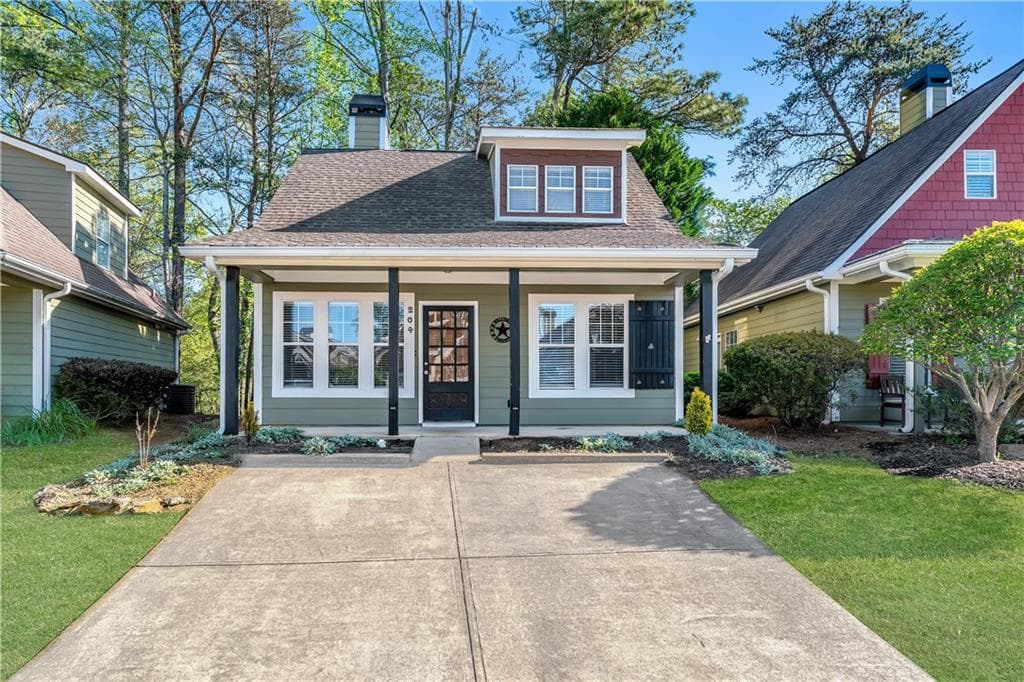 3 bedroom, 1 bathroom, 1,052 sq ft single family residence for sale at 204 Lakeside Drive, Waleska, GA 30183 — photo 2