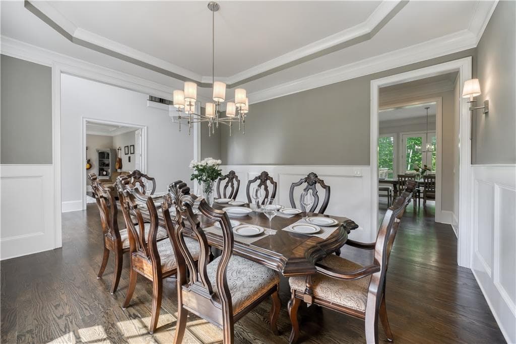 6 bedroom, 7 bathroom, 6,300 sq ft single family residence for sale at 9450 Prestwick Club Drive, Johns Creek, GA 30097 — photo 8