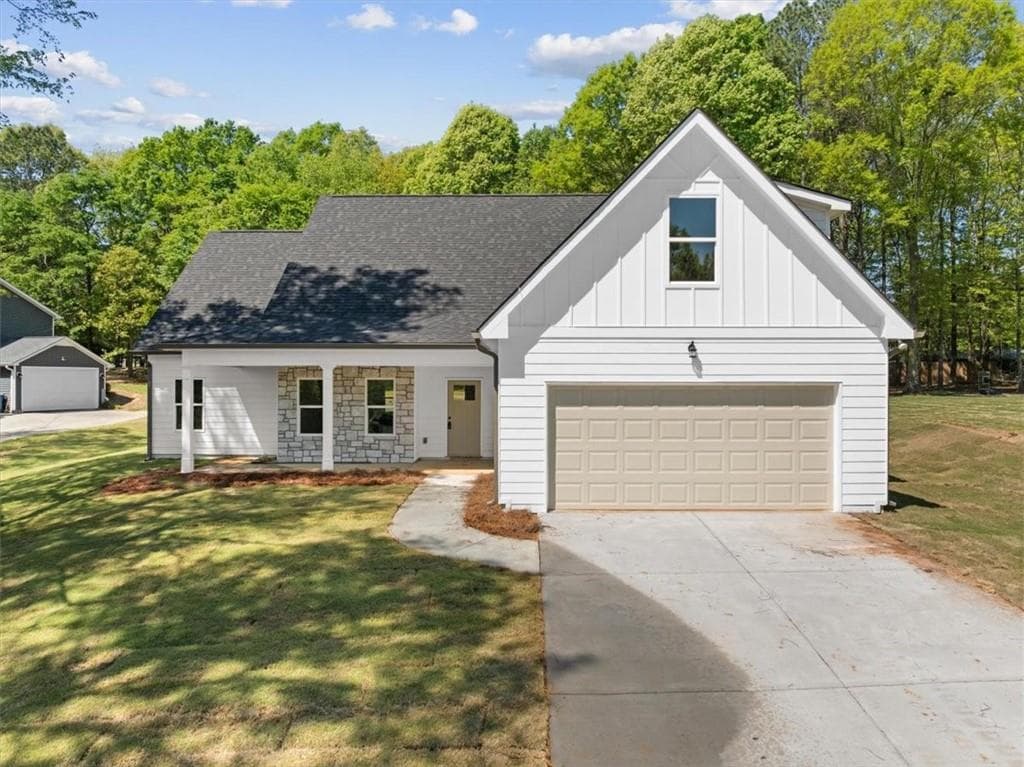 171 Duke Drive, Calhoun, GA 30701 — most recent listing photo