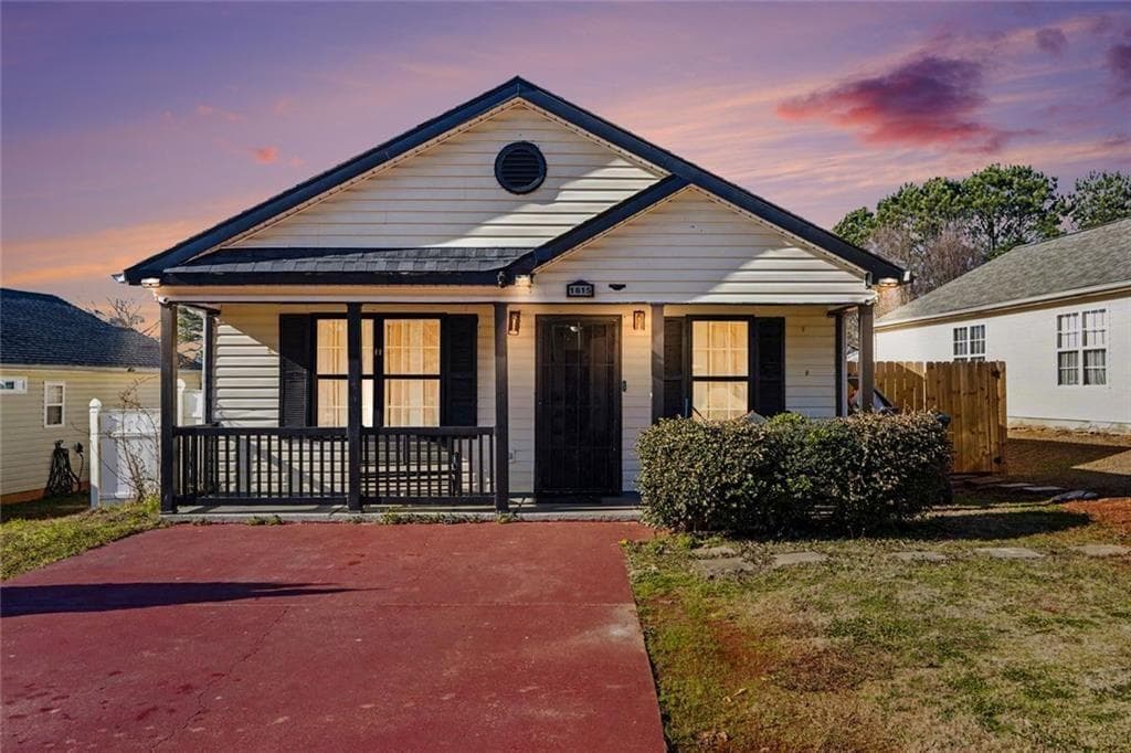 1615 Hallmark Hills Drive, Griffin, GA 30223 — most recent listing photo