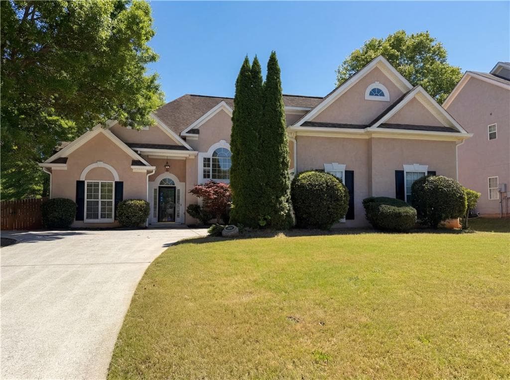 4 bedroom, 3 bathroom, 2,472 sq ft single family residence for sale at 404 Eaglet Court, Mcdonough, GA 30253 — photo 2