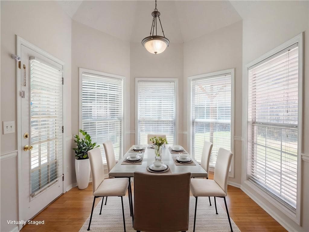 4 bedroom, 3 bathroom, 2,472 sq ft single family residence for sale at 404 Eaglet Court, Mcdonough, GA 30253 — photo 8