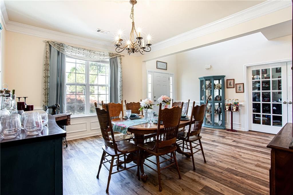 4 bedroom, 3 bathroom, 3,092 sq ft single family residence for sale at 863 Van Briggle Path, Sugar Hill, GA 30518 — photo 5