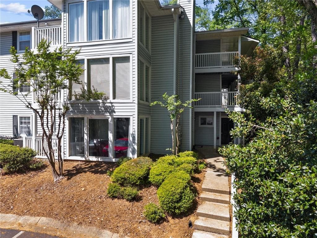 1610 Raleigh Circle, Marietta, GA 30067 — most recent listing photo