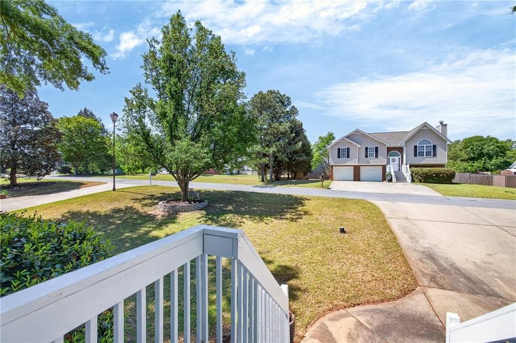 4 bedroom, 3 bathroom, 2,208 sq ft single family residence under contract at 35 Meadowbridge Drive, Cartersville, GA 30120 — photo 6