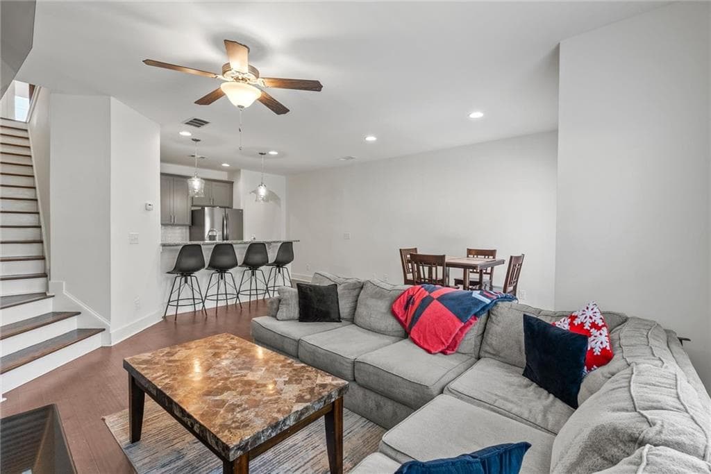 3 bedroom, 3 bathroom, 1,617 sq ft townhouse for sale at 1950 Dillon Drive, Lithonia, GA 30058 — photo 9
