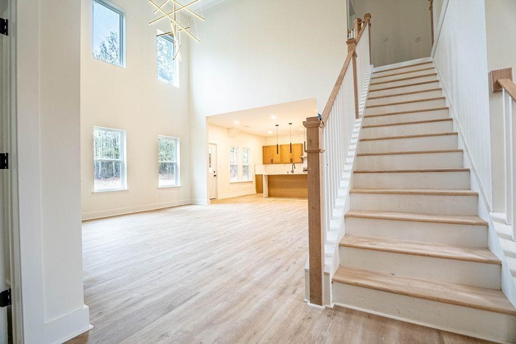 3 bedroom, 4 bathroom, 2,825 sq ft single family residence under contract at 1205 Kristen Lane, Loganville, GA 30052 — photo 9