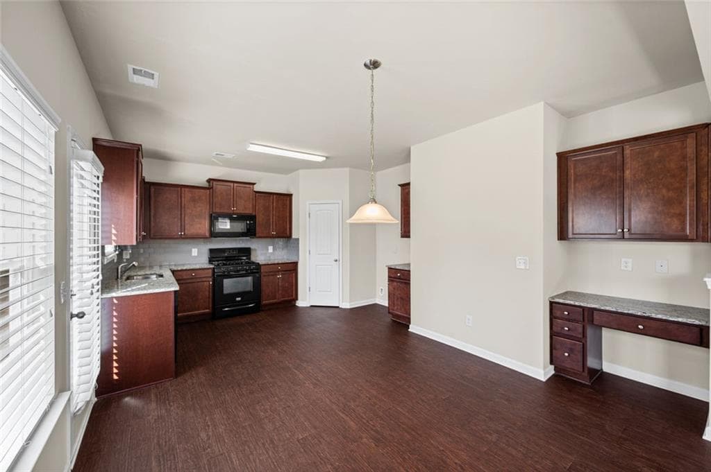 3 bedroom, 3 bathroom, 1,868 sq ft single family residence for sale at 23 Miles Drive, Cartersville, GA 30120 — photo 10