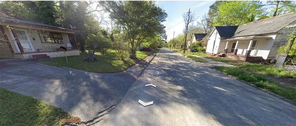3 bedroom, 1 bathroom, 1,370 sq ft single family residence for sale at 336 Fairvew Avenue, Macon, GA 31217 — photo 8