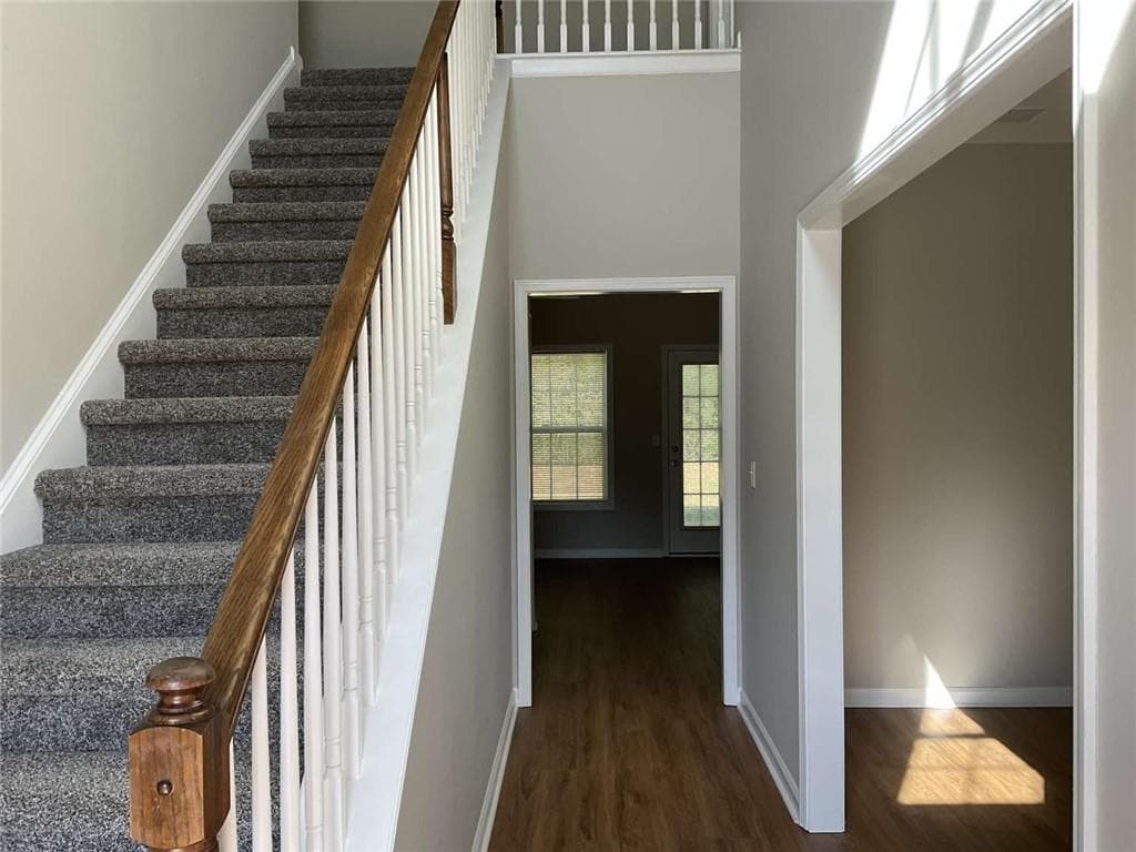 4 bedroom, 3 bathroom, 2,416 sq ft single family residence for sale at 592 Kyles Circle, Hiram, GA 30141 — photo 3