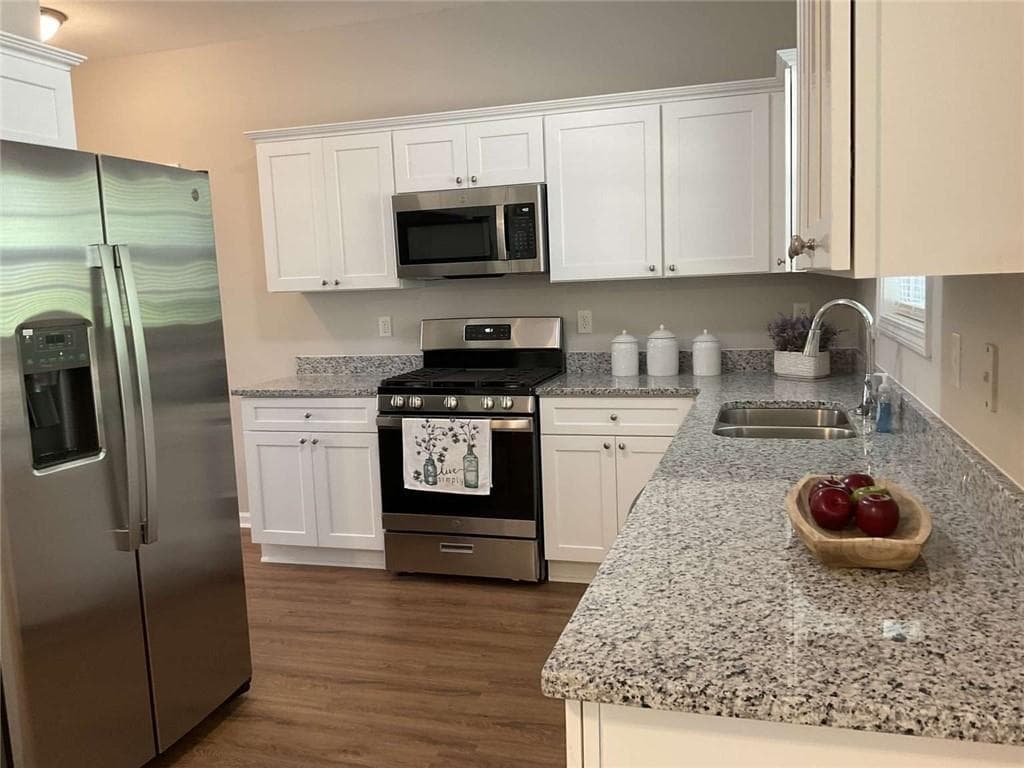 4 bedroom, 3 bathroom, 2,416 sq ft single family residence for sale at 592 Kyles Circle, Hiram, GA 30141 — photo 8
