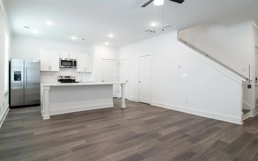 3 bedroom, 3 bathroom, 1,500 sq ft other for rent at 5055 Southwood Road 1504, Union City, GA 30291 for $2,471 a month — photo 2