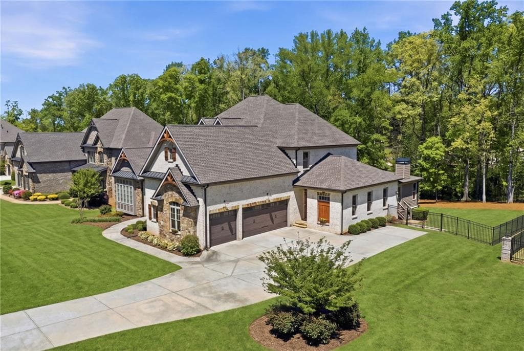 8 bedroom, 7 bathroom, 7,993 sq ft single family residence for sale at 4217 Alba Lane, Buford, GA 30519 — photo 2