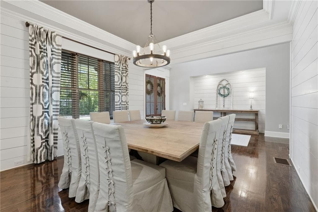 8 bedroom, 7 bathroom, 7,993 sq ft single family residence for sale at 4217 Alba Lane, Buford, GA 30519 — photo 6