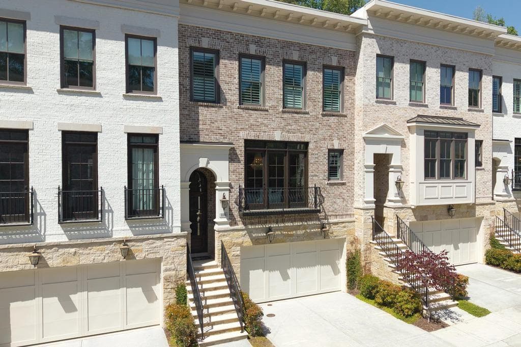 4 bedroom, 4 bathroom townhouse sold at 5980 Teton Way, Atlanta, GA 30328