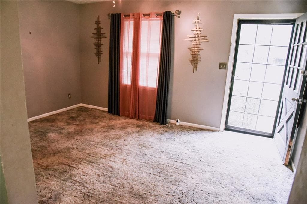 3 bedroom, 2 bathroom, 1,032 sq ft single family residence under contract at 8943 Gatewood Circle, Jonesboro, GA 30238 — photo 8