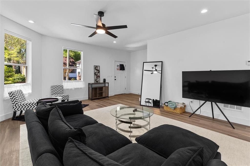 duplex for sale at 598 Formwalt Street, Atlanta, GA 30312 — photo 5