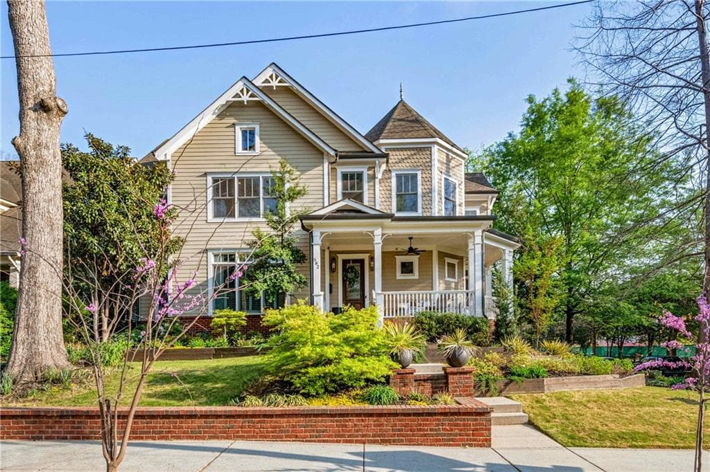 5 bedroom, 4 bathroom, 6,035 sq ft single family residence for rent at 582 Charles Ave, Atlanta, GA 30308 for $13,200 a month — photo 2