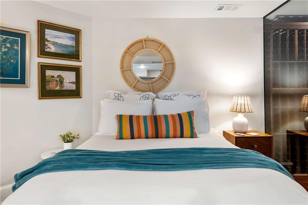 5 bedroom, 4 bathroom, 6,035 sq ft single family residence for rent at 582 Charles Ave, Atlanta, GA 30308 for $13,200 a month — photo 7