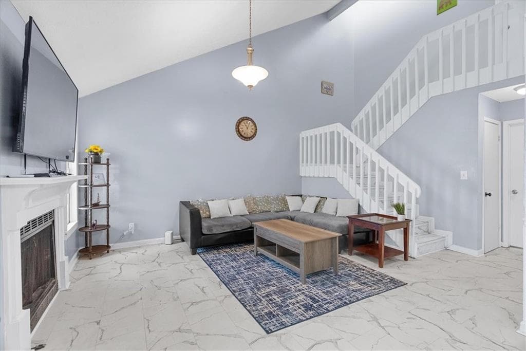 3 bedroom, 2 bathroom, 1,346 sq ft condominium for sale at 1543 Planters Ridge Lane, Alpharetta, GA 30004 — photo 6