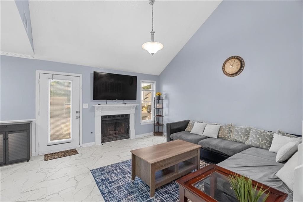 3 bedroom, 2 bathroom, 1,346 sq ft condominium for sale at 1543 Planters Ridge Lane, Alpharetta, GA 30004 — photo 7