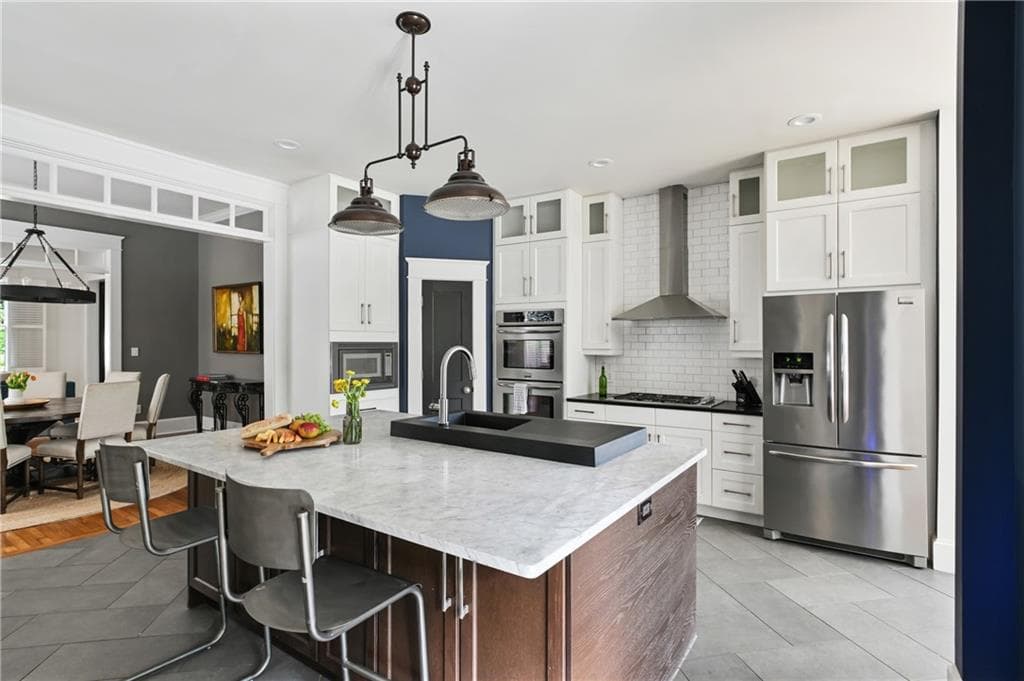 4 bedroom, 4 bathroom, 4,565 sq ft single family residence for rent at 635 Bonaventure Avenue, Atlanta, GA 30306 for $14,000 a month — photo 4