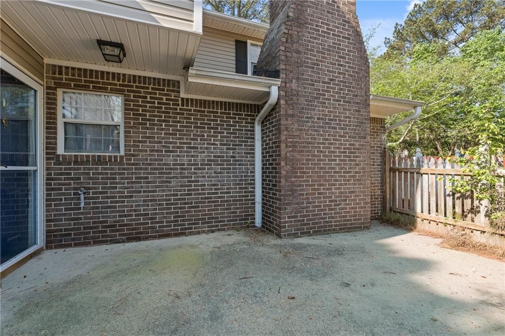 2 bedroom, 2 bathroom, 1,162 sq ft condominium for rent at 547 Picketts Bend Circle, Marietta, GA 30008 for $2,000 a month — photo 3