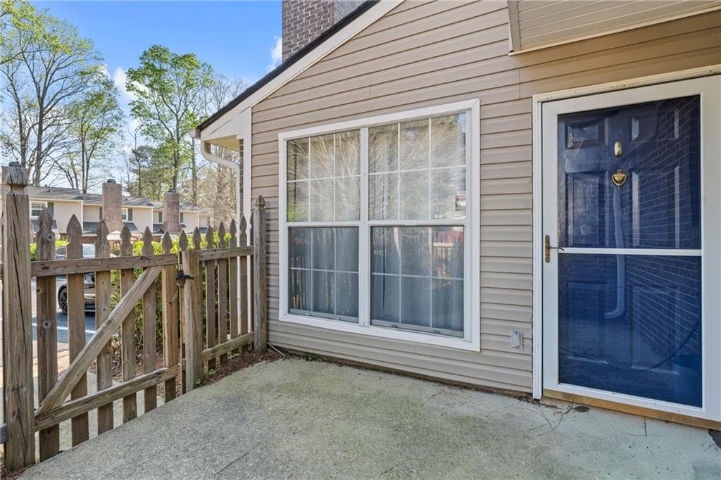 2 bedroom, 2 bathroom, 1,162 sq ft condominium for rent at 547 Picketts Bend Circle, Marietta, GA 30008 for $2,000 a month — photo 4
