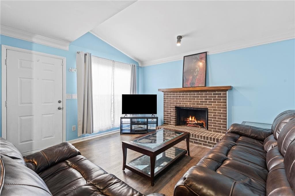2 bedroom, 2 bathroom, 1,162 sq ft condominium for rent at 547 Picketts Bend Circle, Marietta, GA 30008 for $2,000 a month — photo 6