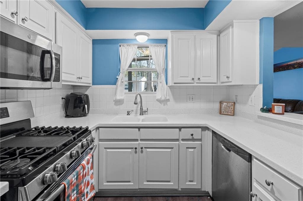 2 bedroom, 2 bathroom, 1,162 sq ft condominium for rent at 547 Picketts Bend Circle, Marietta, GA 30008 for $2,000 a month — photo 9
