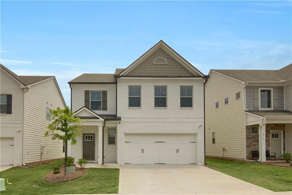 3 bedroom, 3 bathroom, 1,960 sq ft single family residence for sale at 2820 Aralynn Way, College Park, GA 30337