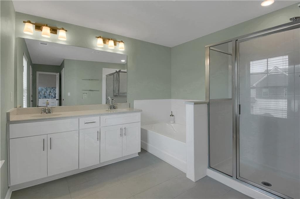 3 bedroom, 3 bathroom, 1,960 sq ft single family residence for sale at 2820 Aralynn Way, College Park, GA 30337 — photo 10