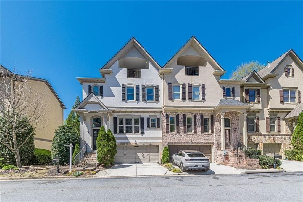 4 bedroom, 4 bathroom, 3,300 sq ft townhouse for sale at 1930 Saxon Valley Circle, Atlanta, GA 30319