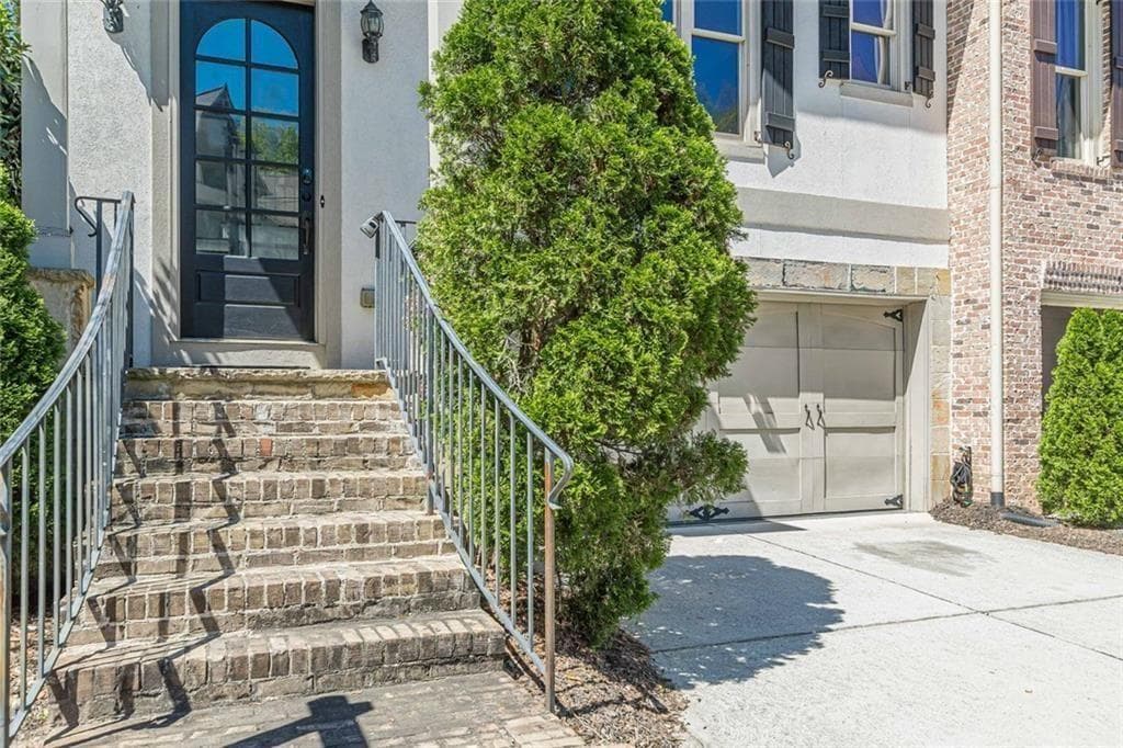 4 bedroom, 4 bathroom, 3,300 sq ft townhouse for sale at 1930 Saxon Valley Circle, Atlanta, GA 30319 — photo 7