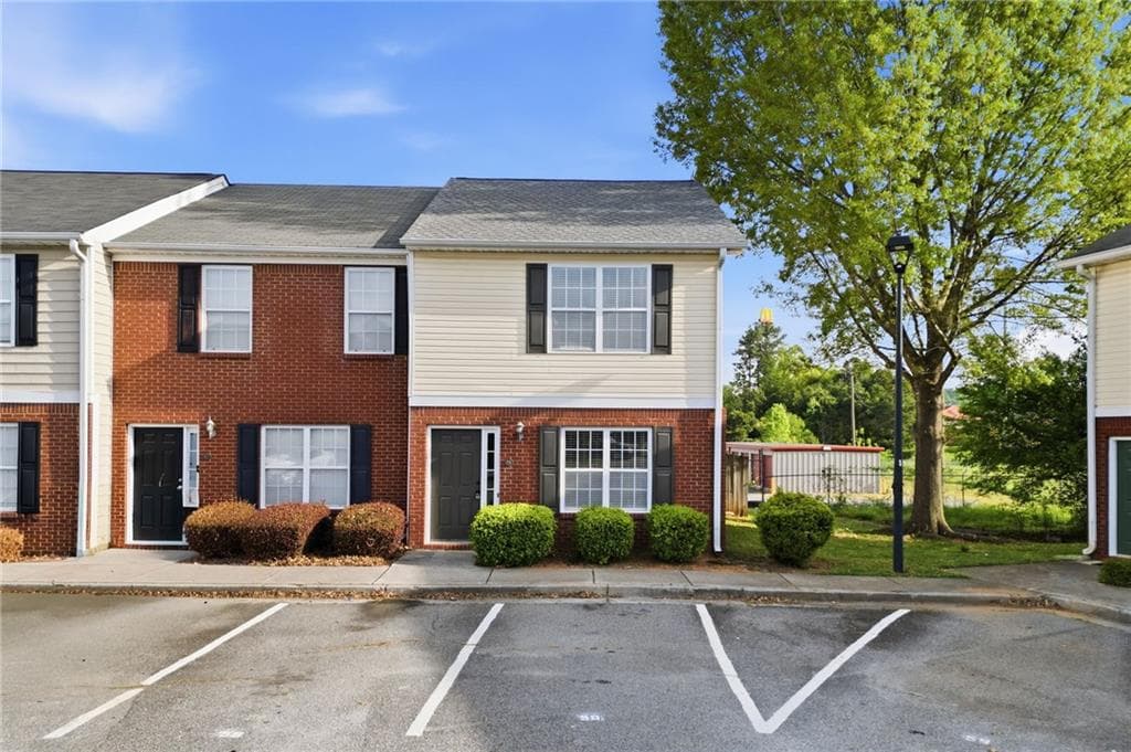 2 bedroom, 3 bathroom, 1,188 sq ft townhouse sold at 58 Princeton Glen Court, Adairsville, GA 30103