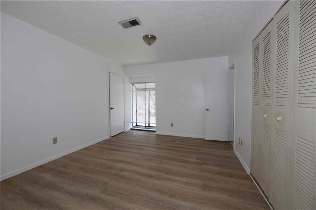 3 bedroom, 3 bathroom, 1,500 sq ft townhouse for sale at 260 Country Club Drive, Jonesboro, GA 30238 — photo 10